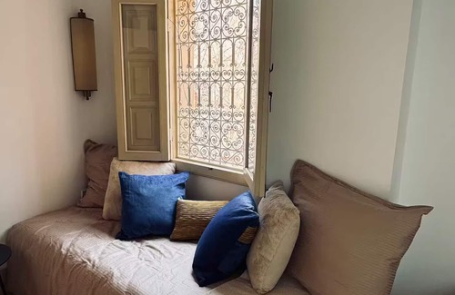 Bab Taghzout Bed & Breakfast | À l'ombre des orangers - "Touareg".