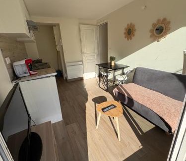 Sartrouville Apartment | À Quelques pas de la Gare