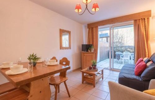 Vielle-Aure Apartment | À Vielle Aure, T2 4 pers, piscine couverte, terrasse, garage, proche télécabine et thermes - FR-1-296-290