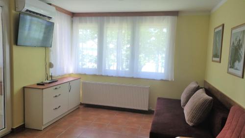 Balatonboglar Apartment | Ágnes Apartman - közvetlen Balaton-parti szálláshely