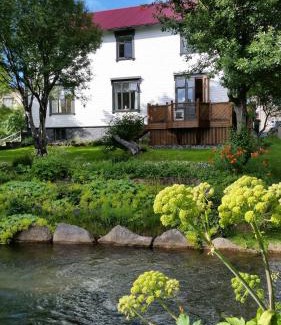 Husavik House | Árból Guesthouse