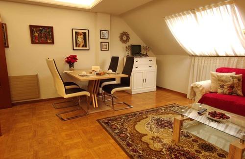 Centro y casco historico Apartment | Ático en el centro con parking