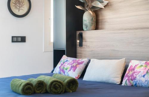Old Town Apartment | Ático Plata