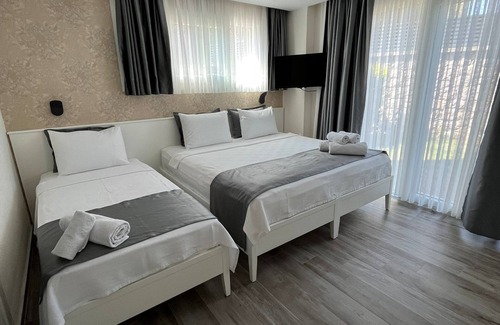 Cesme Hotel | Çağdaş Hotel