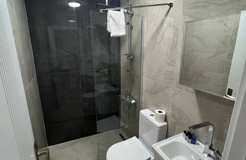 Altinoluk Hotel | Çam otel