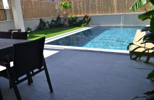 Cesme Villa | Çeşme merkez 4 oda odalarbanyolu