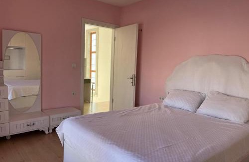 Sifne Mahallesi Villa | Çeşme Reisdere kiralik havuzlu villa