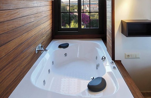 Cesme Hotel | Çeşmekeş Hotel