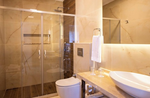 Cesme Hotel | Çeşmekeş Hotel