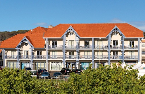 Biscarrosse Plage Apartment | École de Surf Sur-Place | Accès Piscine + Sauna