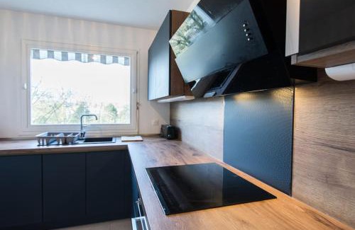 Tours Apartment | Élégance et confort- Vidéoprojecteur Tours-Parking