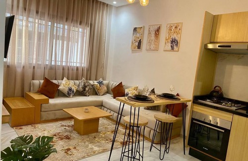 Nouaceur Apartment | Élégance: Your modern urban refuge!