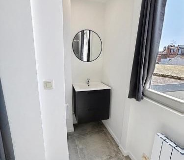 Altitude 100 Apartment | Élégant appartement une chambre