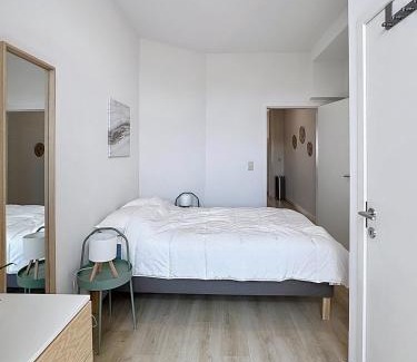 Altitude 100 Apartment | Élégant appartement une chambre