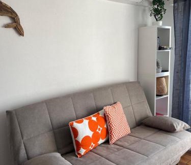 Le Brusc Apartment | Élégant Studio au calme 2mn mer Wifi Clim Terrasse parking