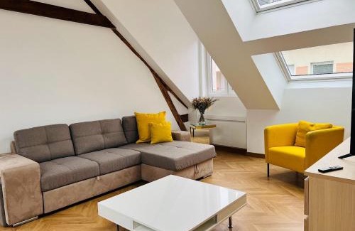 Reims City Centre Apartment | Élégant T4 Centre Reims/Parking Privé