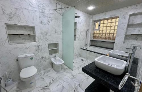 Hai Akid Lotfi Apartment | ÉTABLISSEMENT Wahiba Akid lotfi oran