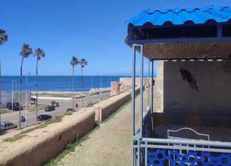 Moulay Abdallah Apartment | étage 1 avec terrasse et vue sur mer