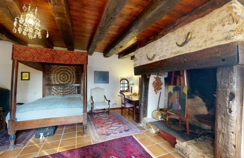 Sainte-Alvere-Saint-Laurent-les-Batons House | Évasion Forestière : Charme au Cœur des bois