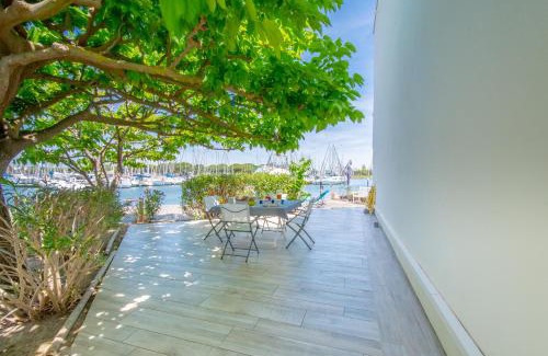 Le Grau-Du-Roi Apartment | Évasion Marine Vue Mer Grande Terrasse & Ponton Privés