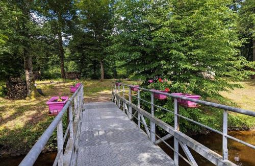 Le Menoux House | Île privée en Berry, nature et pêche, chauffage central - FR-1-591-593