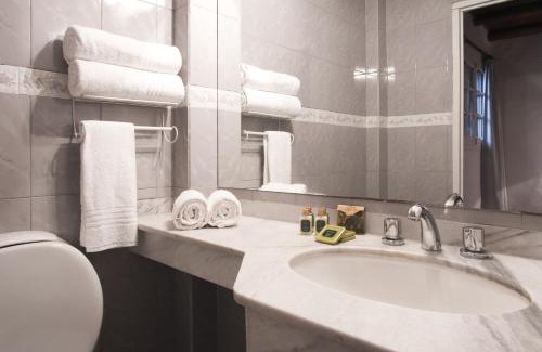 Colonia Carlos Pellegrini Hotel | Ñande Retá