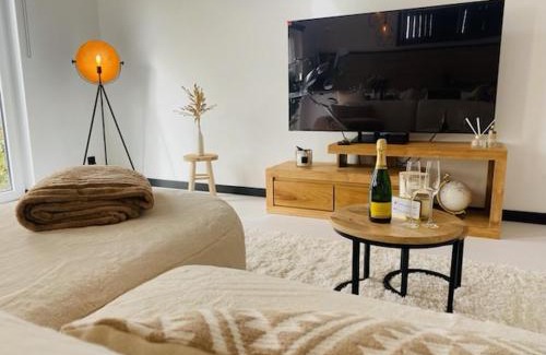 Marchin House | Ô Cinquante Gite Wellness