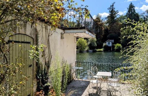 Olivet House | Ô fil de l'eau - Jardin, Cabanon d'Antan, Parking