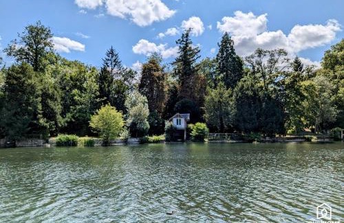 Olivet House | Ô fil de l'eau - Jardin, Cabanon d'Antan, Parking