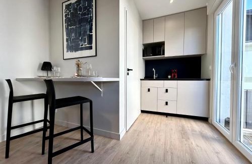Lorient Apartment | Ô StudiO Terrasse - Centre ville de Lorient - Gare