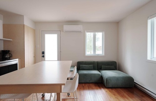 Shefford House | ÖST cottage in Shefford