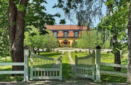 Stallarholmen Bed & Breakfast | Östa Gård Boutique B&B