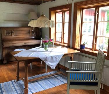 Ullared Villa | Övra Berg