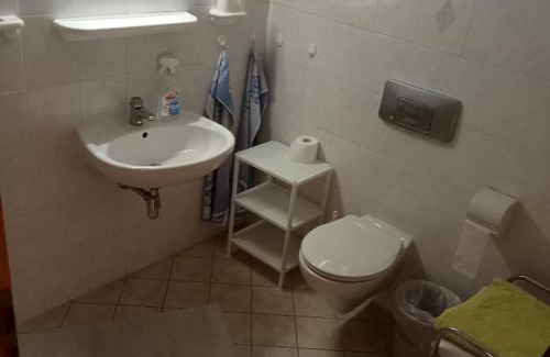 Schlettau Apartment | Übernachtungszimmer 1