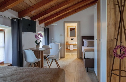 Stanjel Hotel | Štanjel Retreat Suite 2.3, Štanjel, Slovenia