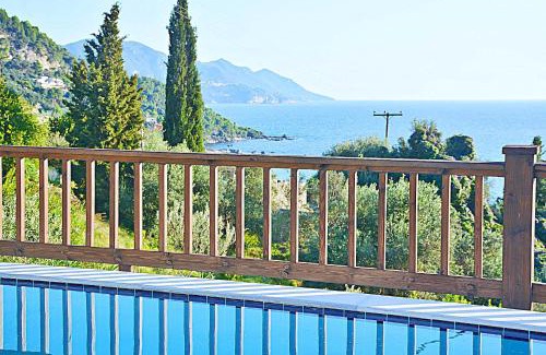Parelia Villa | Άρκτος ΟΕ
