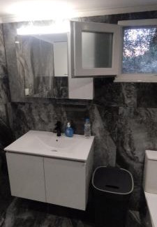 Karlovassi House | Αγρόκτημα χούχουλας