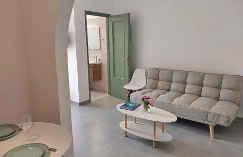 Andros Town Apartment | Λ Studios