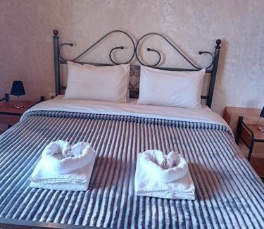Mesaia Trikala House | Ξενώνας Ορεάδες