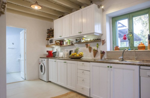 Kallithea Villa | «Πέτρινη Παραδοσιακή Κατοικία-TheOliveyardhouse» με πισίνα χωρίς χλωρίνη