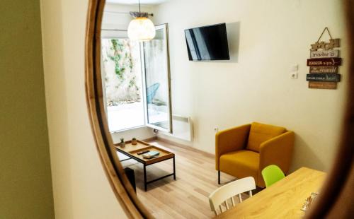 Ano Poli Apartment | Πανεπιστήμιο - Έκθεση- Τούρκικο προξενείο