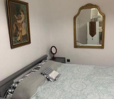 Saronida Apartment | Παραθαλάσσιο στούντιο με κήπο