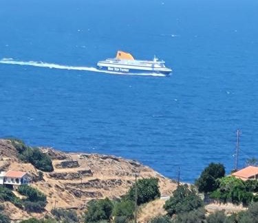 Evdilos House | Το Μπαλκόνι της Ξανθής