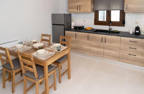 Lemnos House | Το Σπίτι της Γιαγιάς 1 (Grandma's House 1)