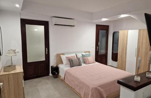 Skiathos Town Apartment | Το Στενάκι