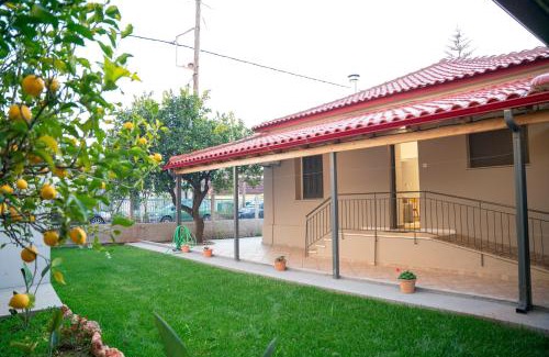 Nafpaktos House | Όμορφη μονοκατοικία με 2 υπνοδωμάτια και τζάκι