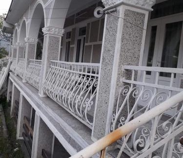 Khelvachauri House | Апартаменти с бассеином