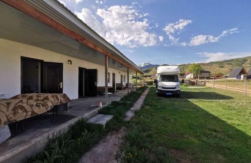 Almaty Bed & Breakfast | Гулниза 1