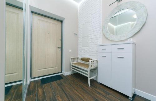 Pechers'kyi District Apartment | Квартира на улице Деловая
