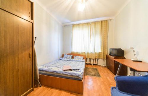 Shevchenkivs'kyi District Apartment | Квартира по адресу ул. Черняховского 12